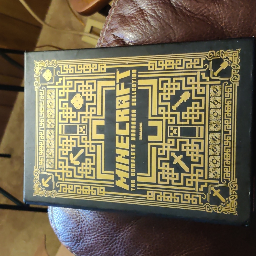 1ST EDITION MINECRAFT THE COMPLETE HANDBOOK COLLECTION